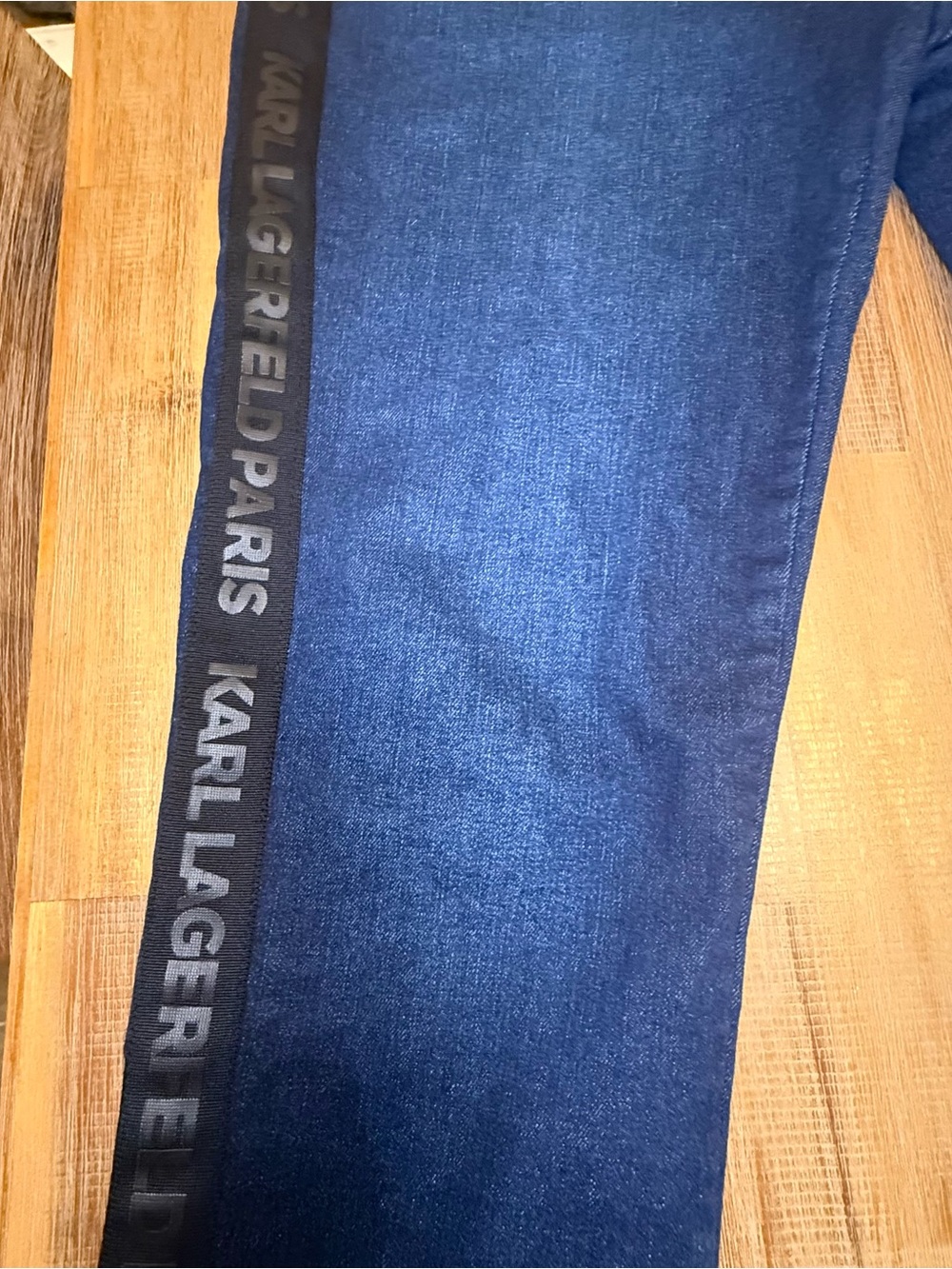 Karl Lagerfeld Women's Navy and Black Side-Trim Relaxed Jeans - Picture 4 of 9